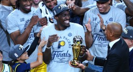 火箭队新赛季蓄势待发，杜兰特加盟挑战勇士