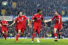 曼联官方宣布喀麦隆新星姆贝莫加盟，转会费达7100万镑