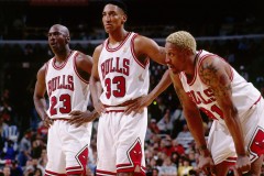 NBA双星闪耀：东契奇与特雷·杨技术特点与荣誉解析